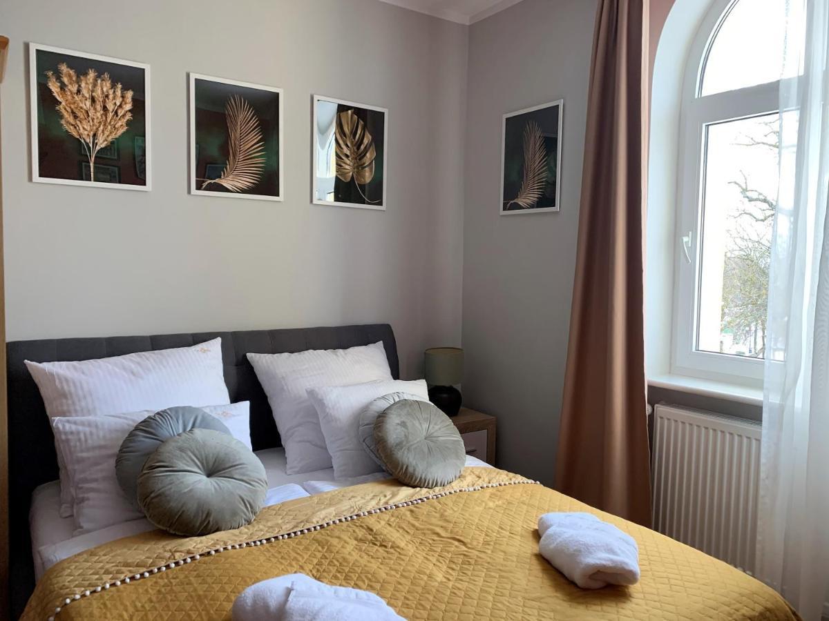 レバル Dw California Bed & Breakfast エクステリア 写真
